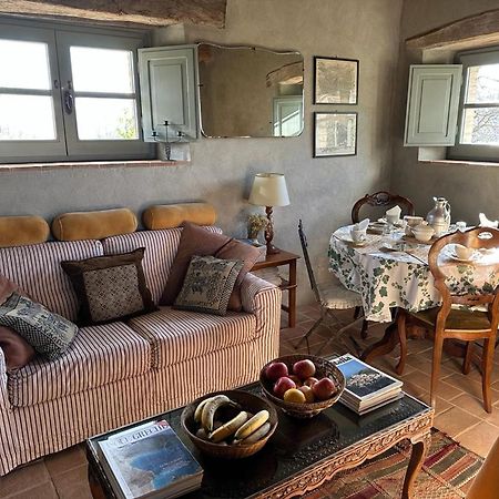 Borgo Cardaneto Bed & Breakfast Montone  Exterior photo