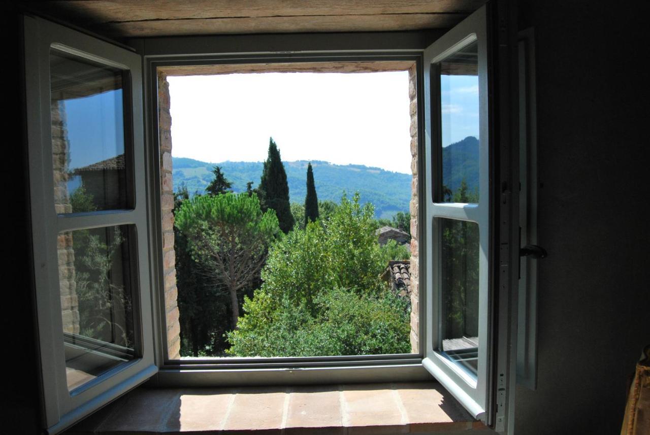 Borgo Cardaneto Bed & Breakfast Montone  Exterior photo