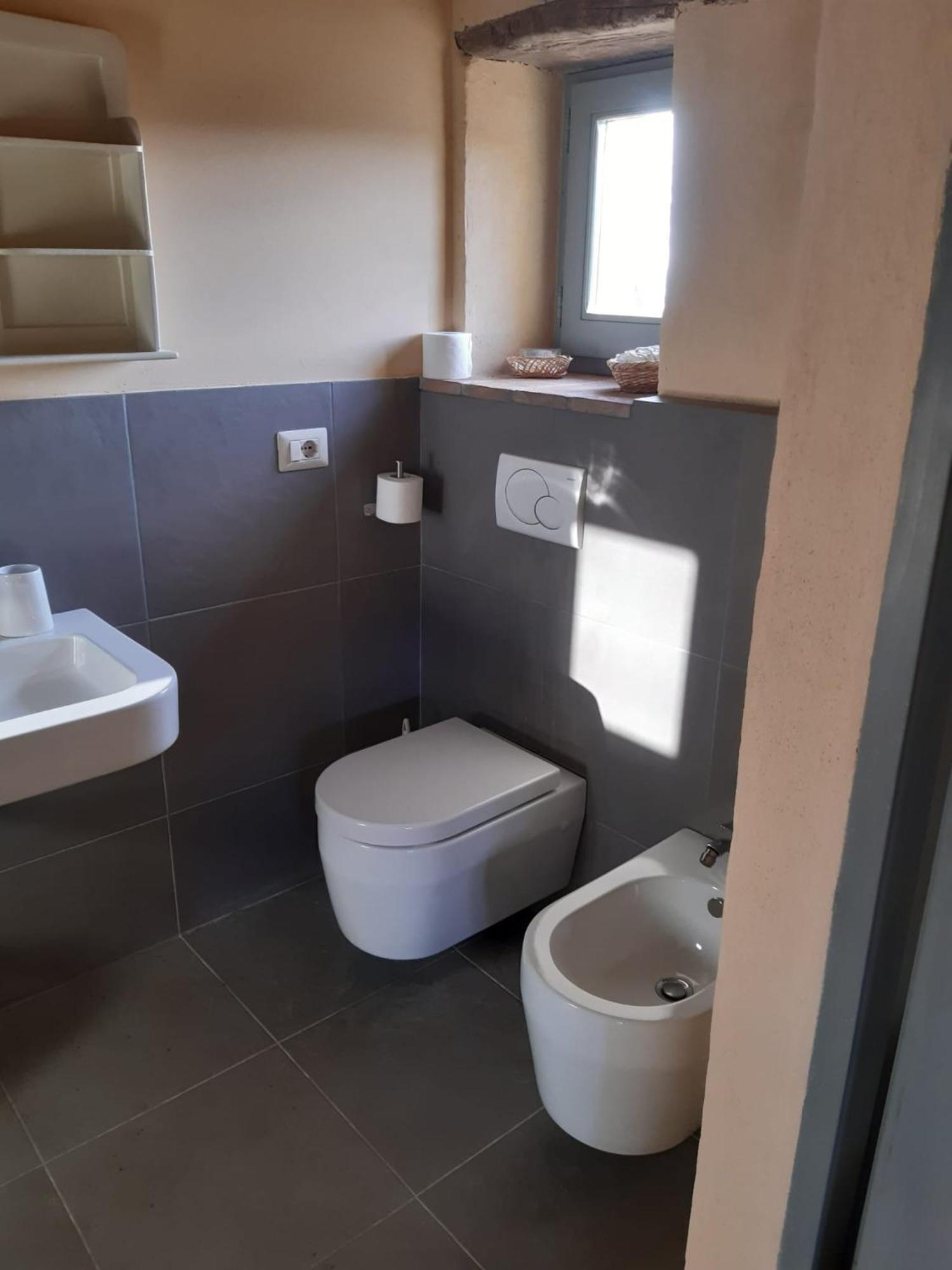 Borgo Cardaneto Bed & Breakfast Montone  Exterior photo